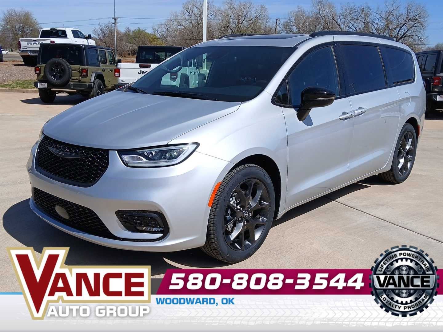 New 2026 Chrysler Pacifica Limited w/ S Appearance Package image 1