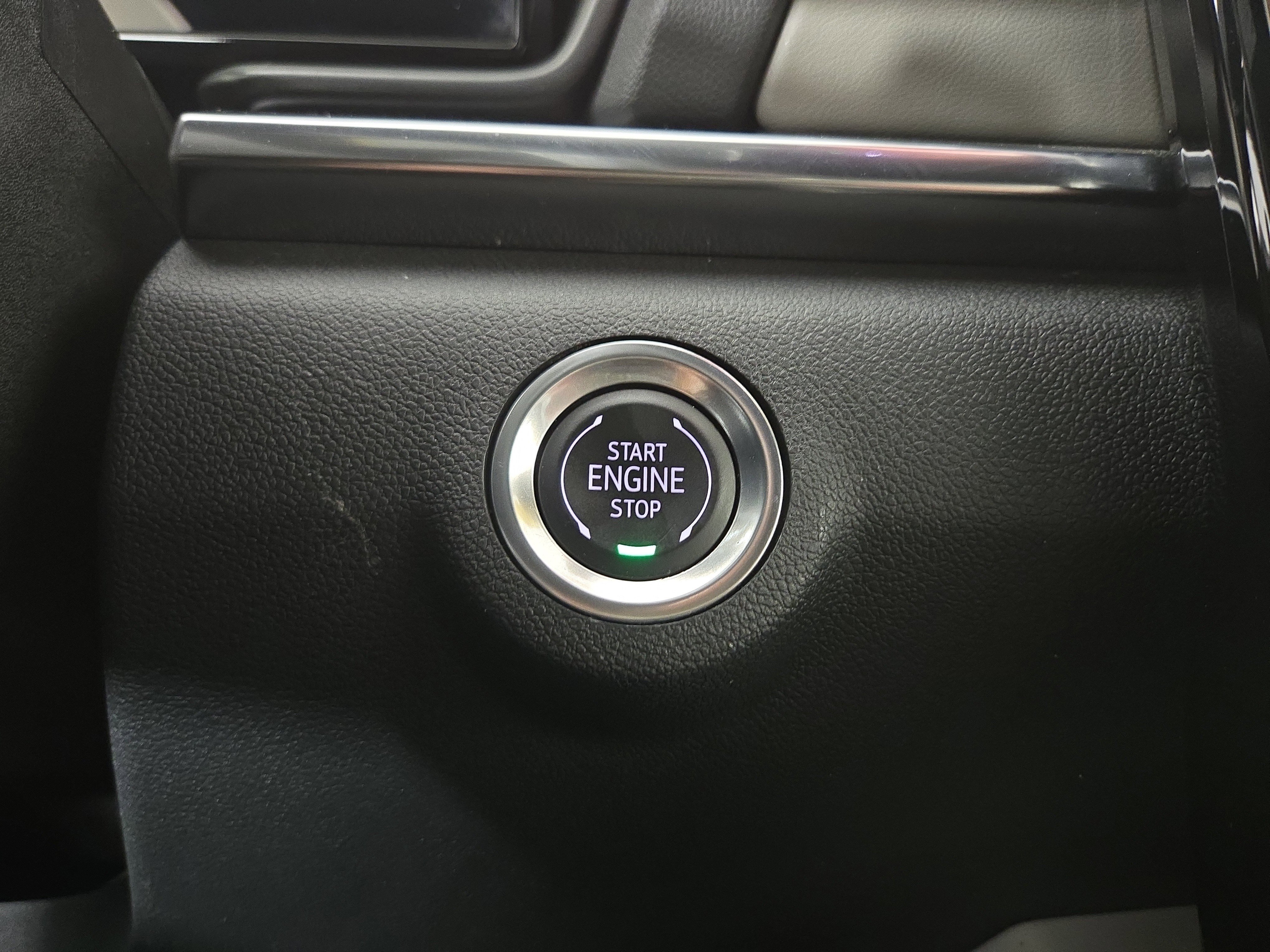 Certified 2025 GMC Terrain Elevation w/ Elevation Premium Package AWD/4WD image 24