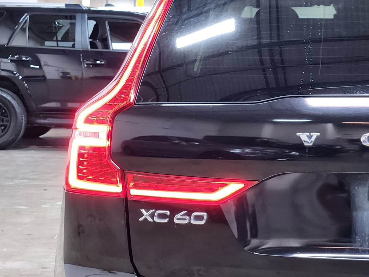Used 2020 Volvo XC60 T6 Inscription w/ Protection Package Premier AWD/4WD image 18