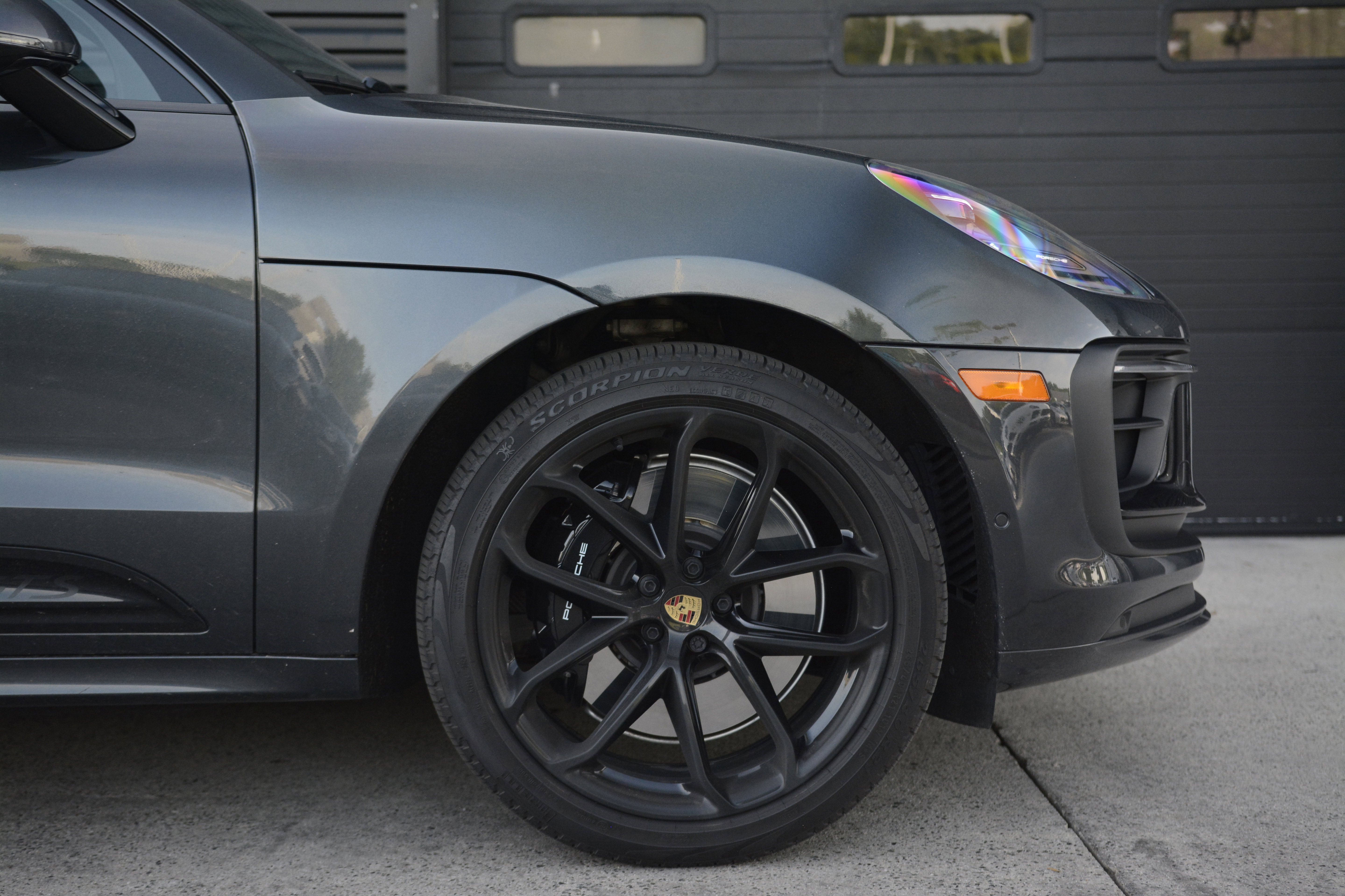 Used 2024 Porsche Macan GTS AWD/4WD image 39