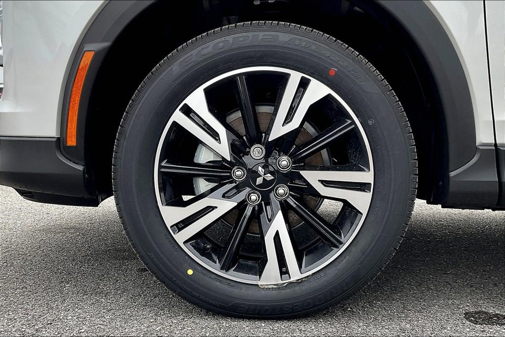 New 2025 Mitsubishi Eclipse Cross SE image 10