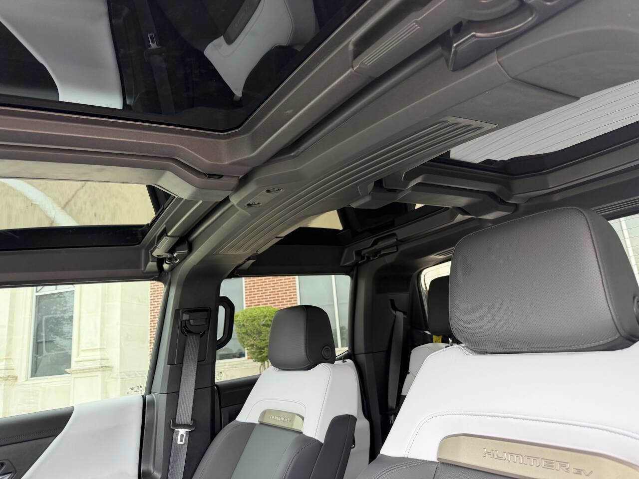 Used 2025 GMC Hummer EV 2X AWD/4WD image 27