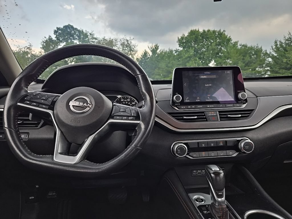 Used 2024 Nissan Altima 2.5 SR FWD image 37