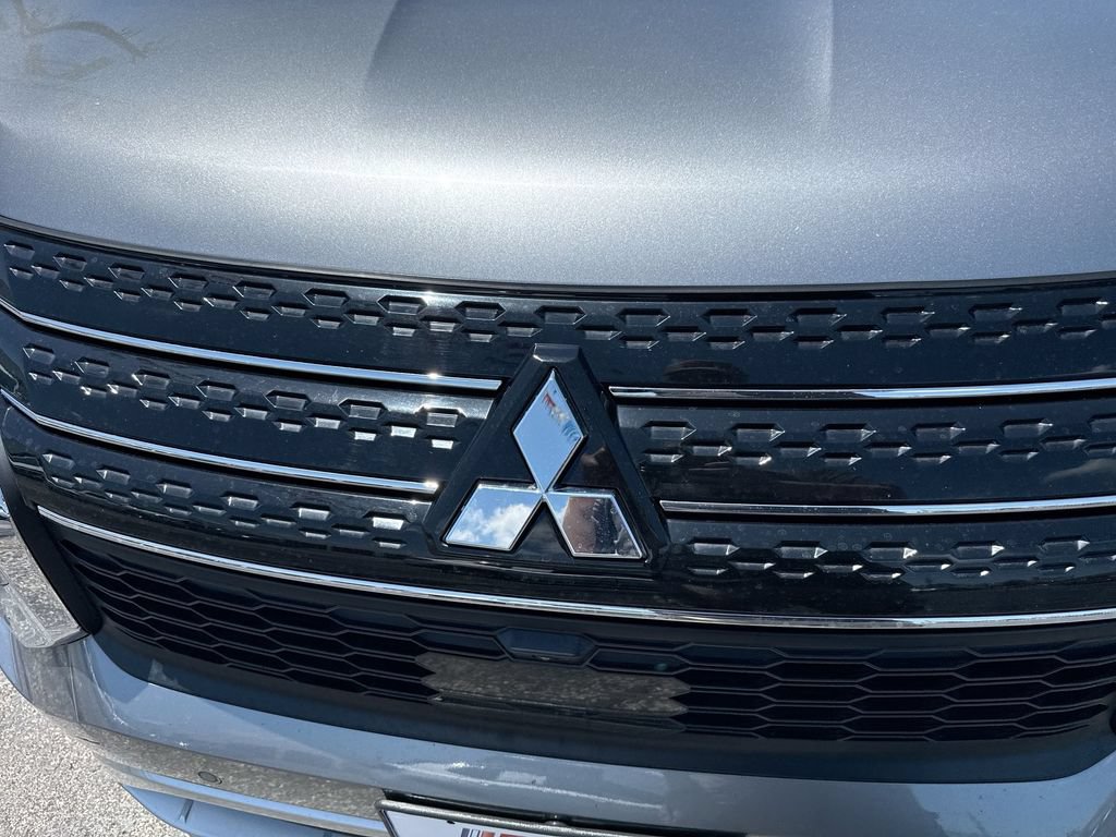 Used 2024 Mitsubishi Outlander SE FWD image 32