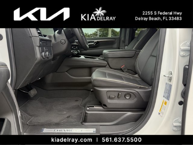 Used 2025 Chevrolet Tahoe Premier RWD image 19