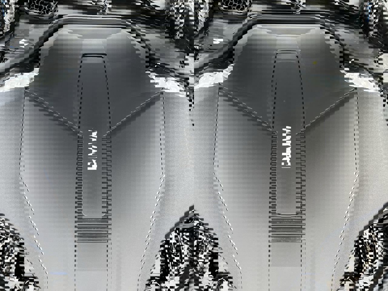 Used 2025 BMW i7 eDrive50 w/ M Sport Package image 38