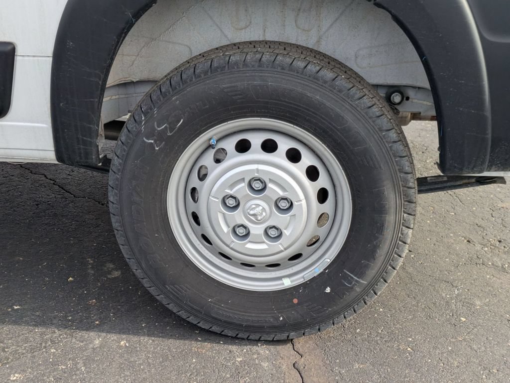 Used 2024 RAM ProMaster 2500 FWD image 11