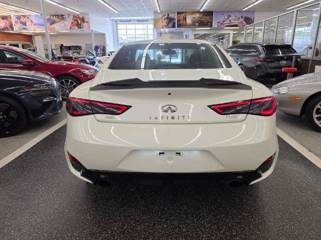Used 2018 INFINITI Q60 3.0t Luxe w/ Sensory Package 3.0T Luxe AWD/4WD image 5