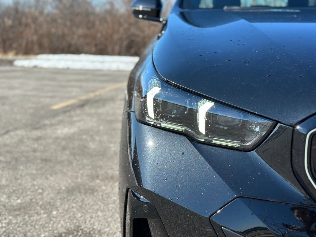 New 2026 BMW 530i xDrive w/ M Sport Package image 10