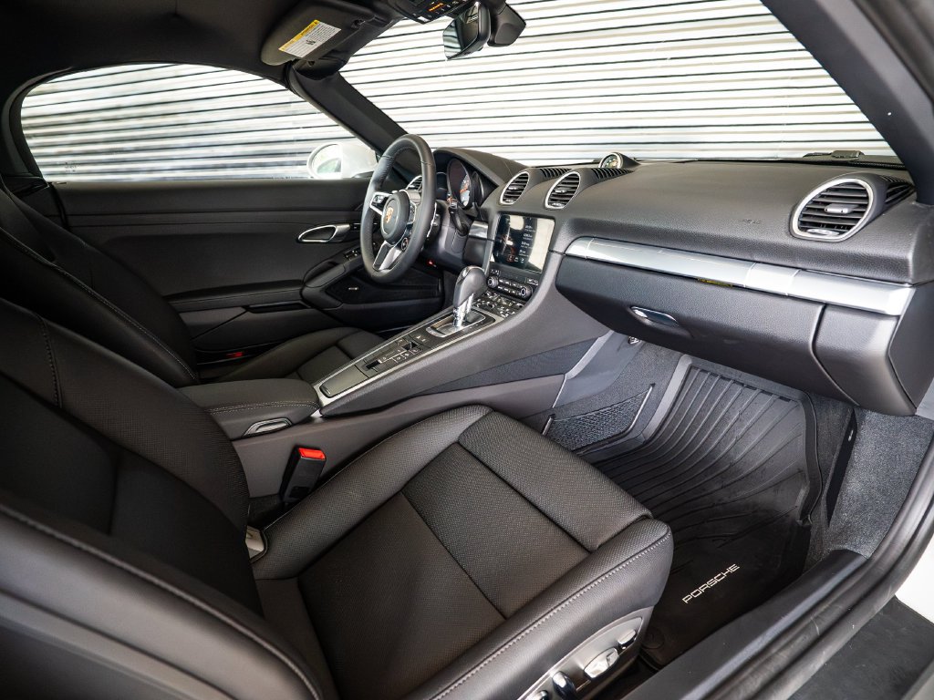 Certified 2025 Porsche 718 Boxster S RWD image 27