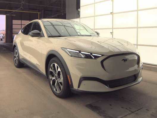 Used 2025 Ford Mustang Mach-E Select w/ Comfort Package Lite image 3