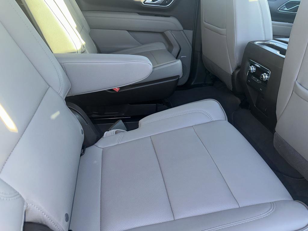 Certified 2023 GMC Yukon XL SLT AWD/4WD image 2