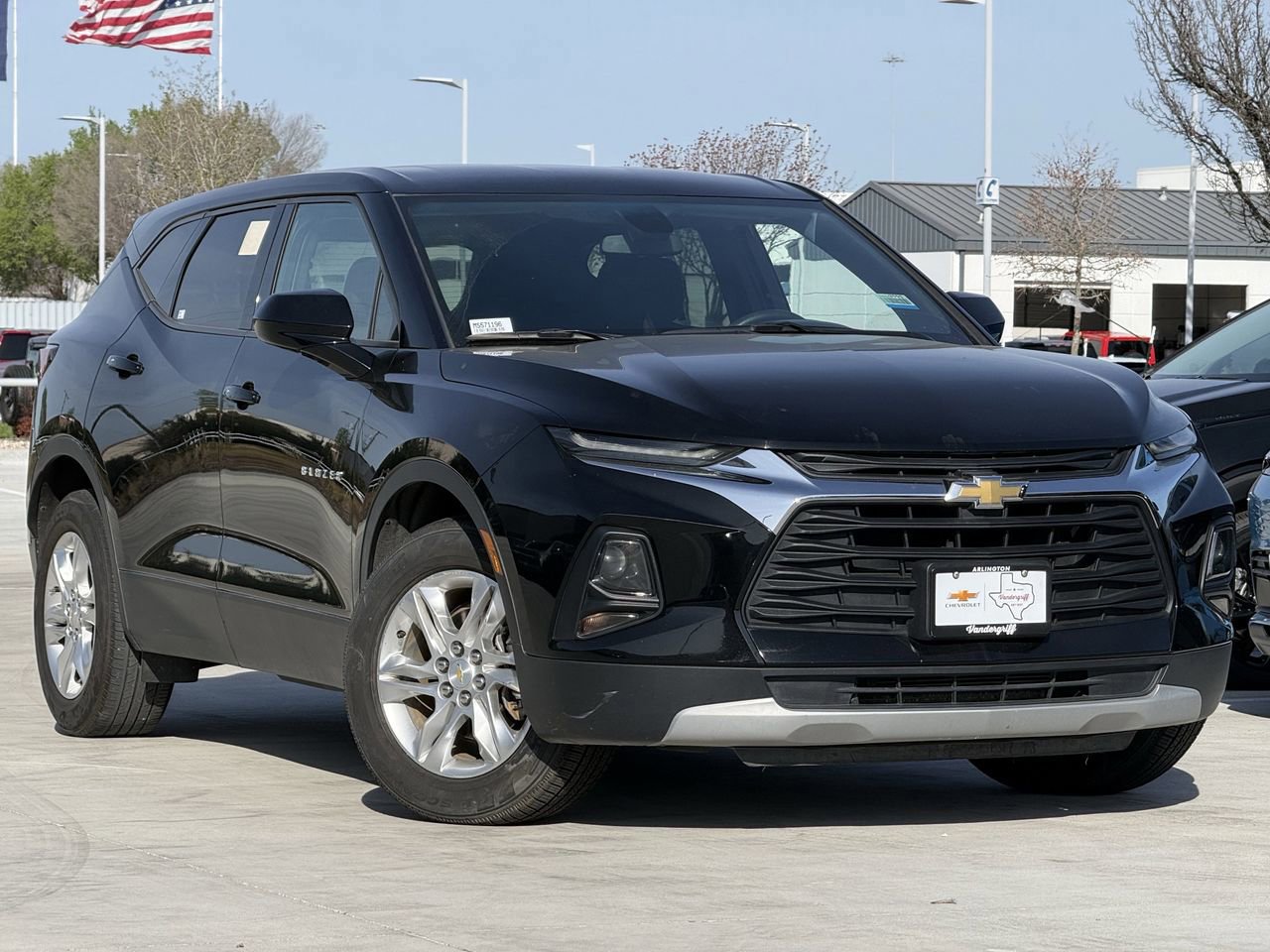 Used 2021 Chevrolet Blazer LT image 2