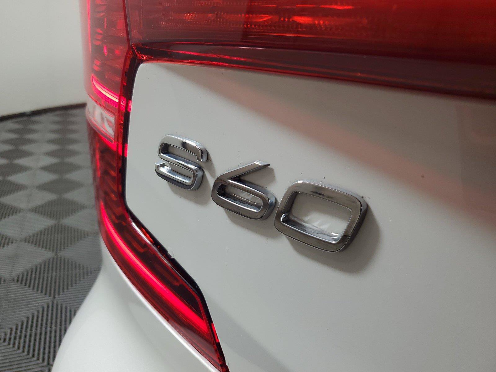 Certified 2024 Volvo S60 B5 Core FWD image 8