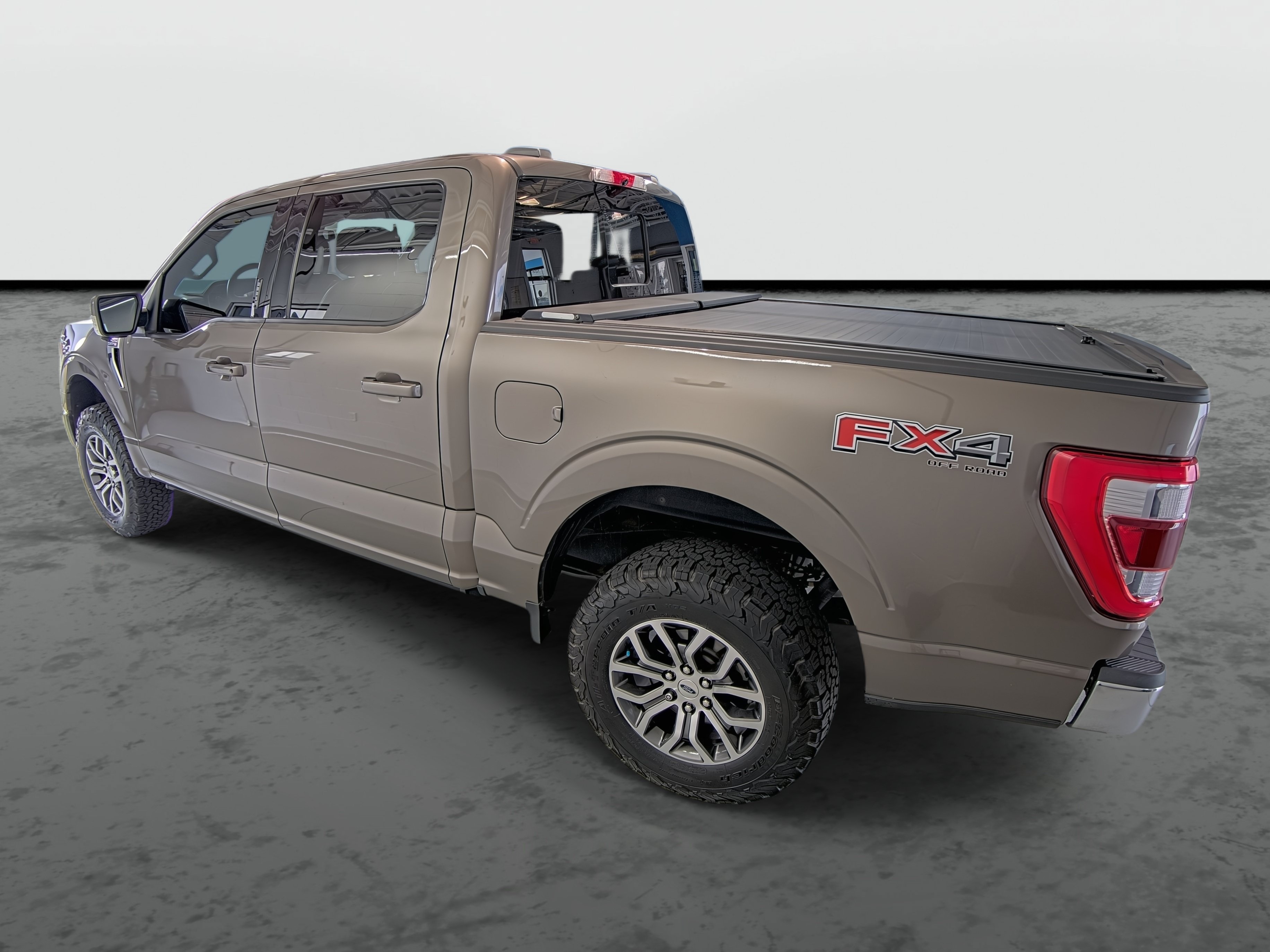 Used 2021 Ford F150 Lariat w/ FX4 Off-Road Package AWD/4WD image 6