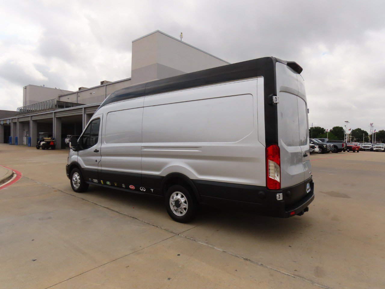 Used 2023 Ford Transit 250 148 High Roof Extended AWD w/ Exterior Upgrade Package image 16