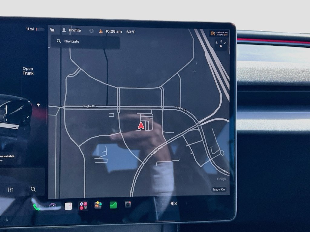 Used 2024 Tesla Model 3 Standard Range RWD image 12