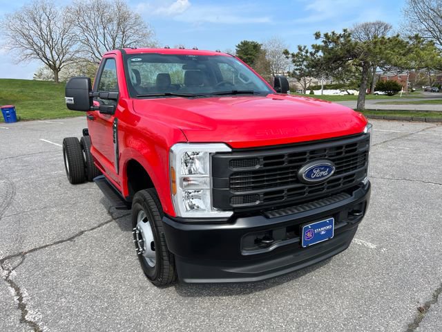 Used 2026 Ford F350 XL w/ Snow Plow Prep Package AWD/4WD image 2