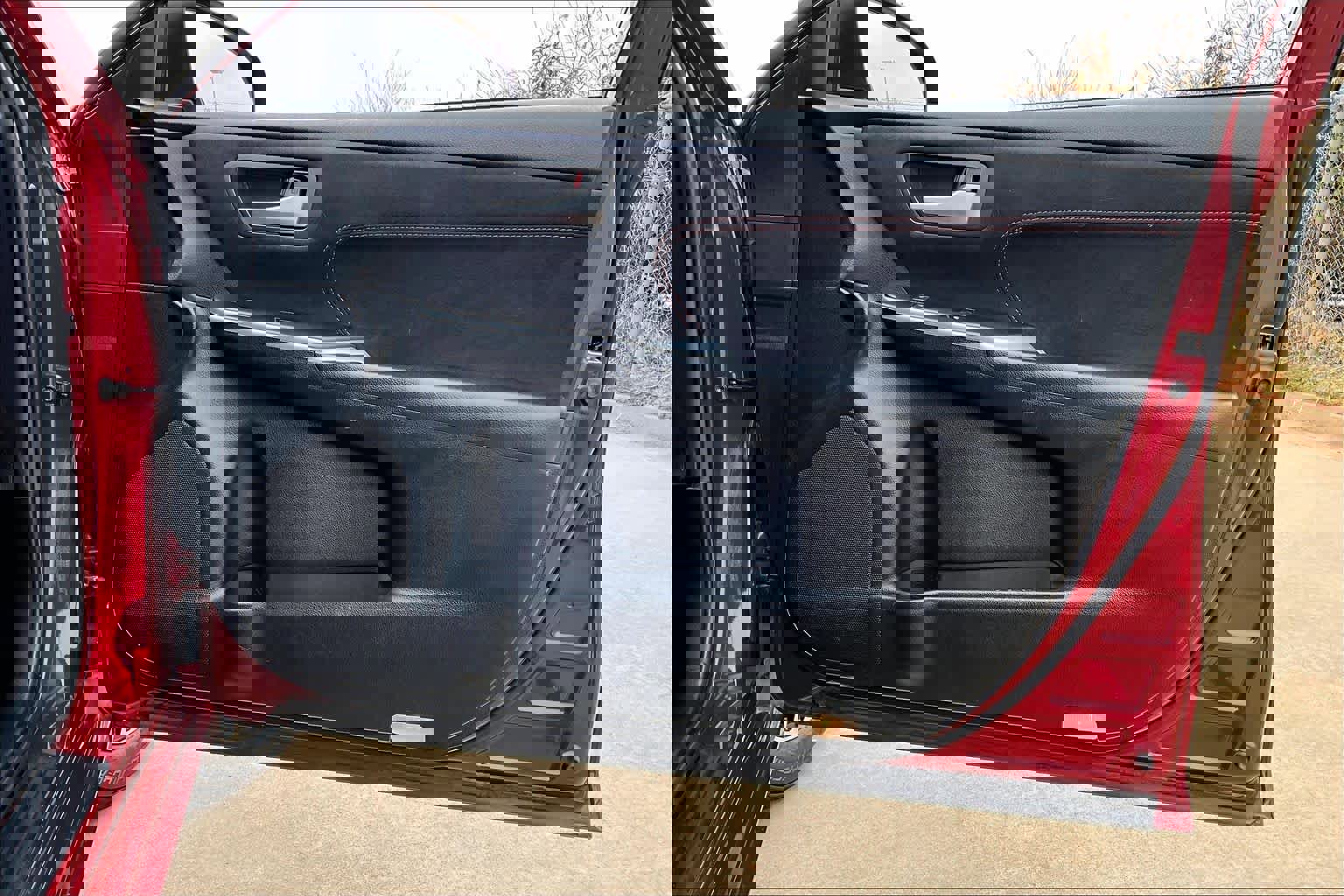 Used 2016 Toyota Camry XSE image 26