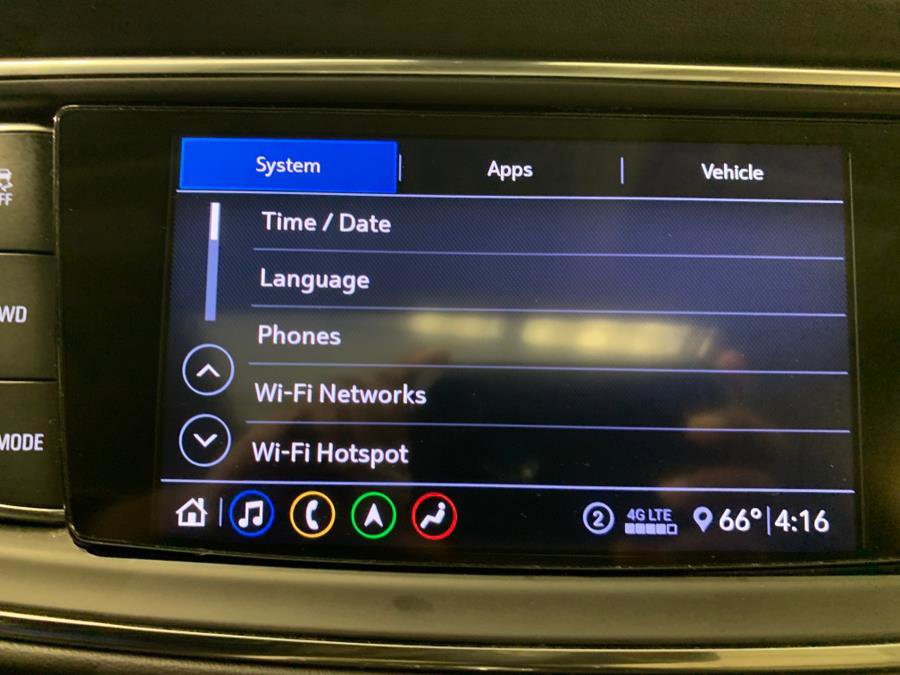 Used 2020 Buick Enclave Premium w/ Sun and Sites Package image 30