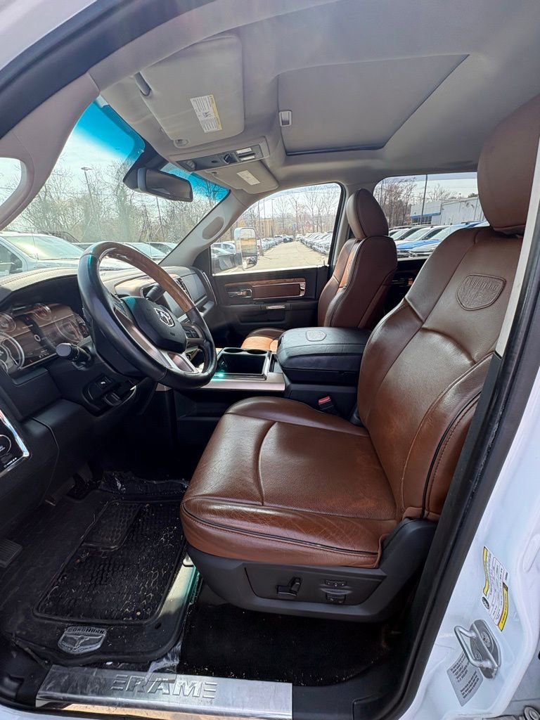 Used 2015 RAM 3500 Laramie Longhorn image 31