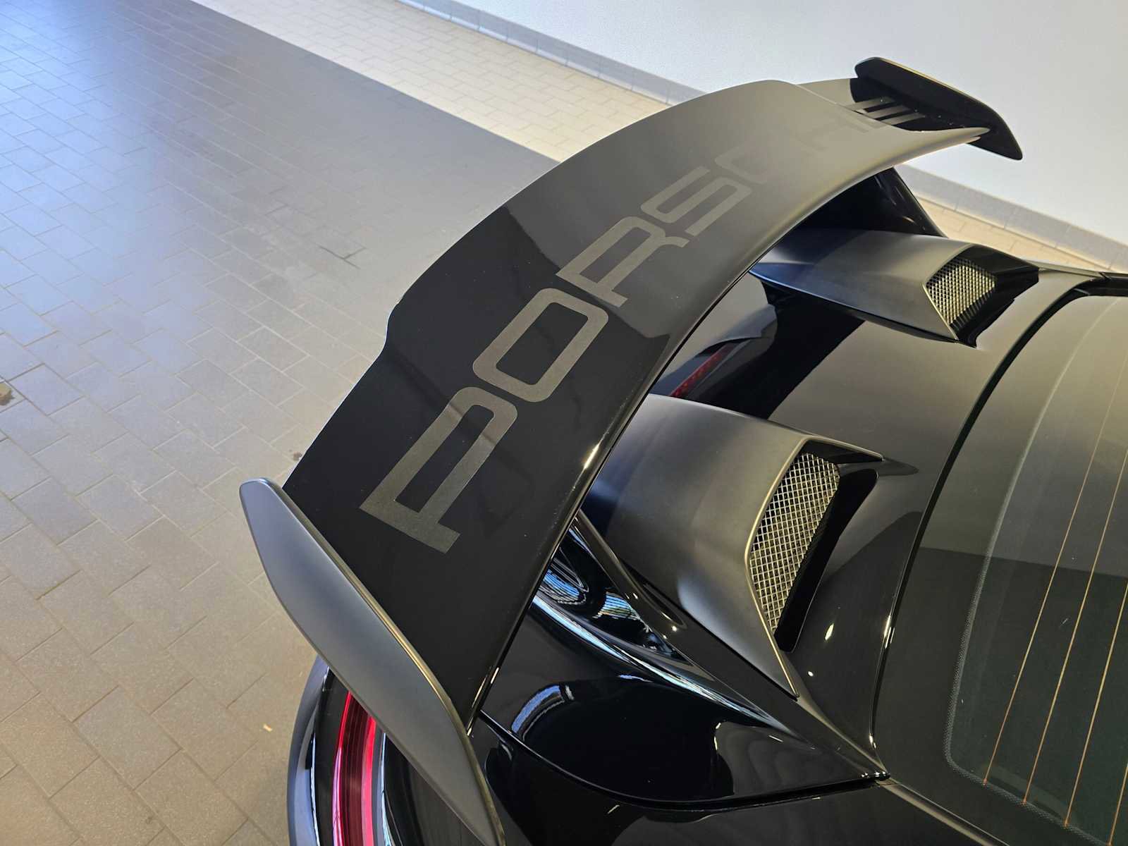 Used 2018 Porsche 911 GT3 RWD image 19