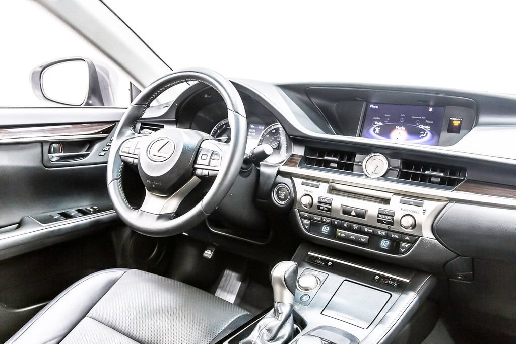 Used 2018 Lexus ES 350 w/ Premier Package FWD image 19
