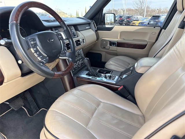 Used 2012 Land Rover Range Rover HSE LUX image 12