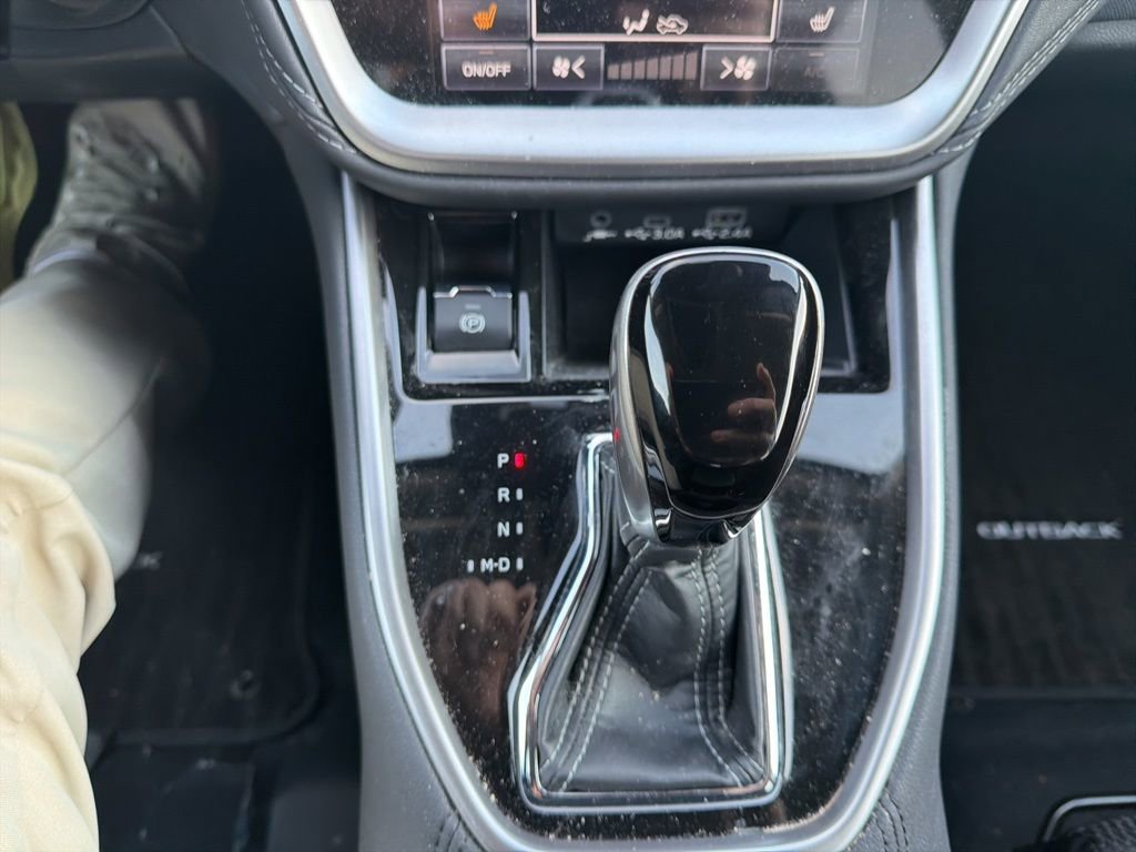 Certified 2025 Subaru Outback Premium image 34