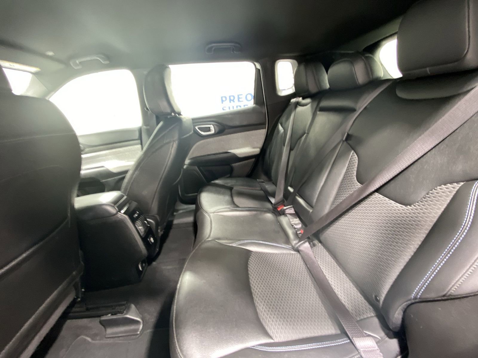 Used 2025 Jeep Compass Latitude image 21