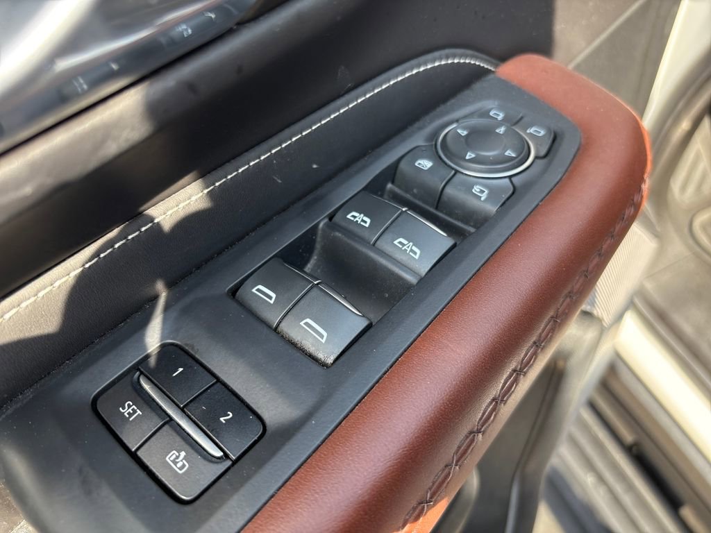 Used 2023 GMC Yukon Denali Ultimate image 15