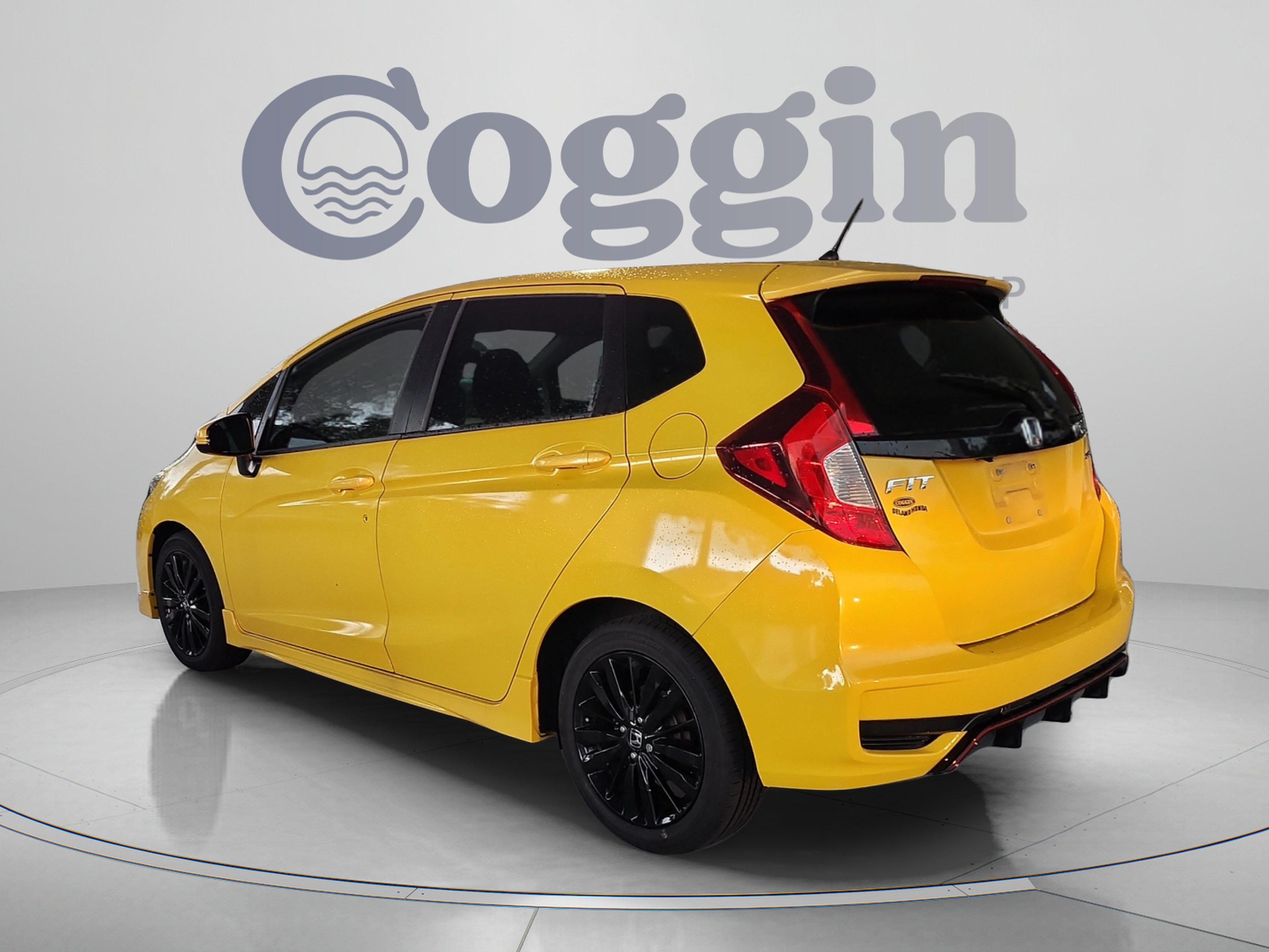Used 2018 Honda Fit Sport image 3