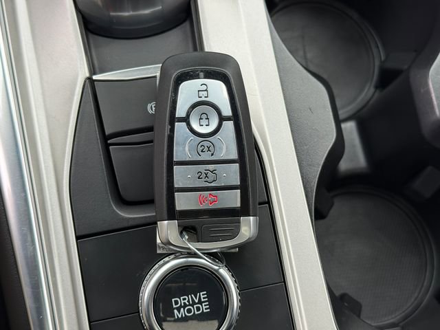 Used 2022 Ford Explorer XLT w/ Equipment Group 202A image 15