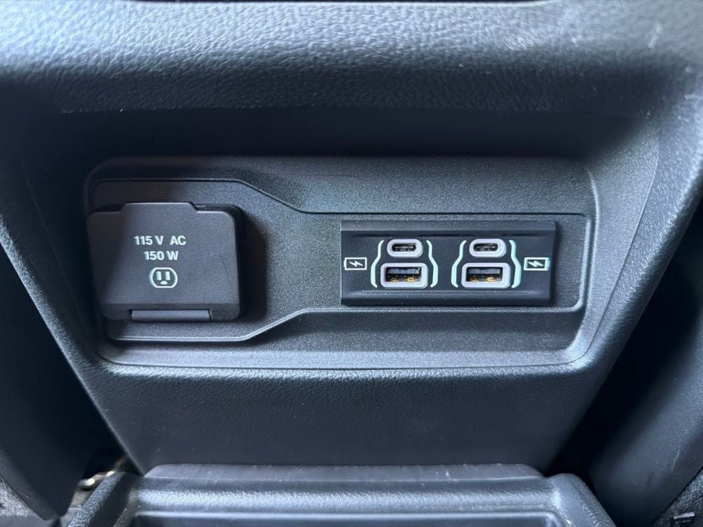 Used 2023 Jeep Grand Cherokee L Limited w/ Luxury Tech Group II AWD/4WD image 18
