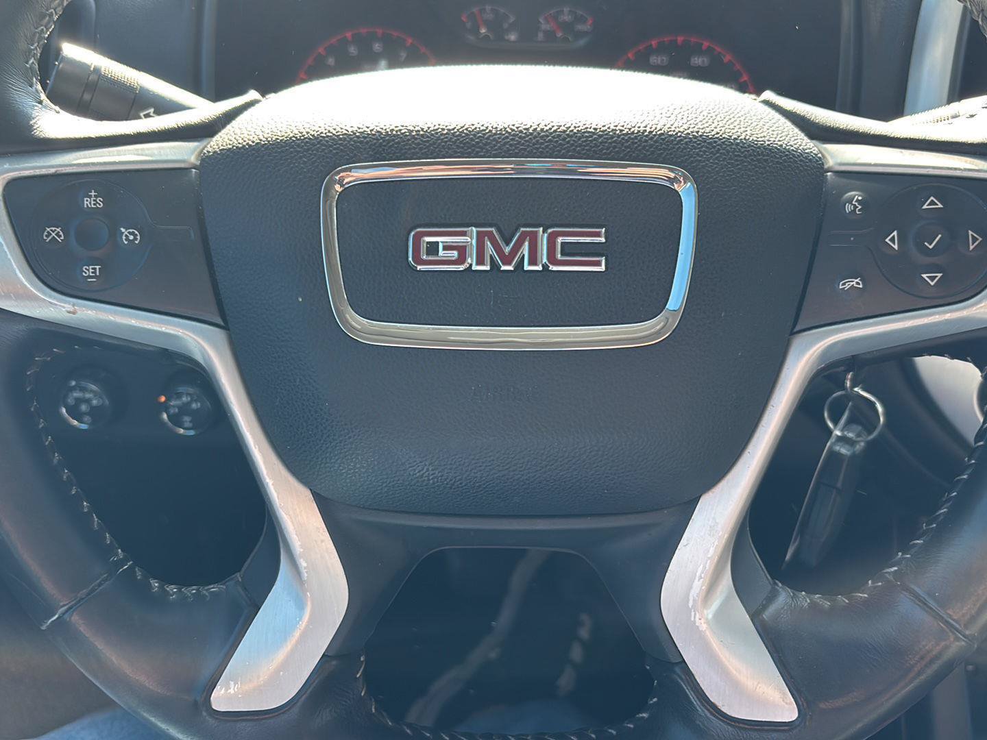 Used 2016 GMC Canyon SLE w/ SLE Convenience Package AWD/4WD image 17