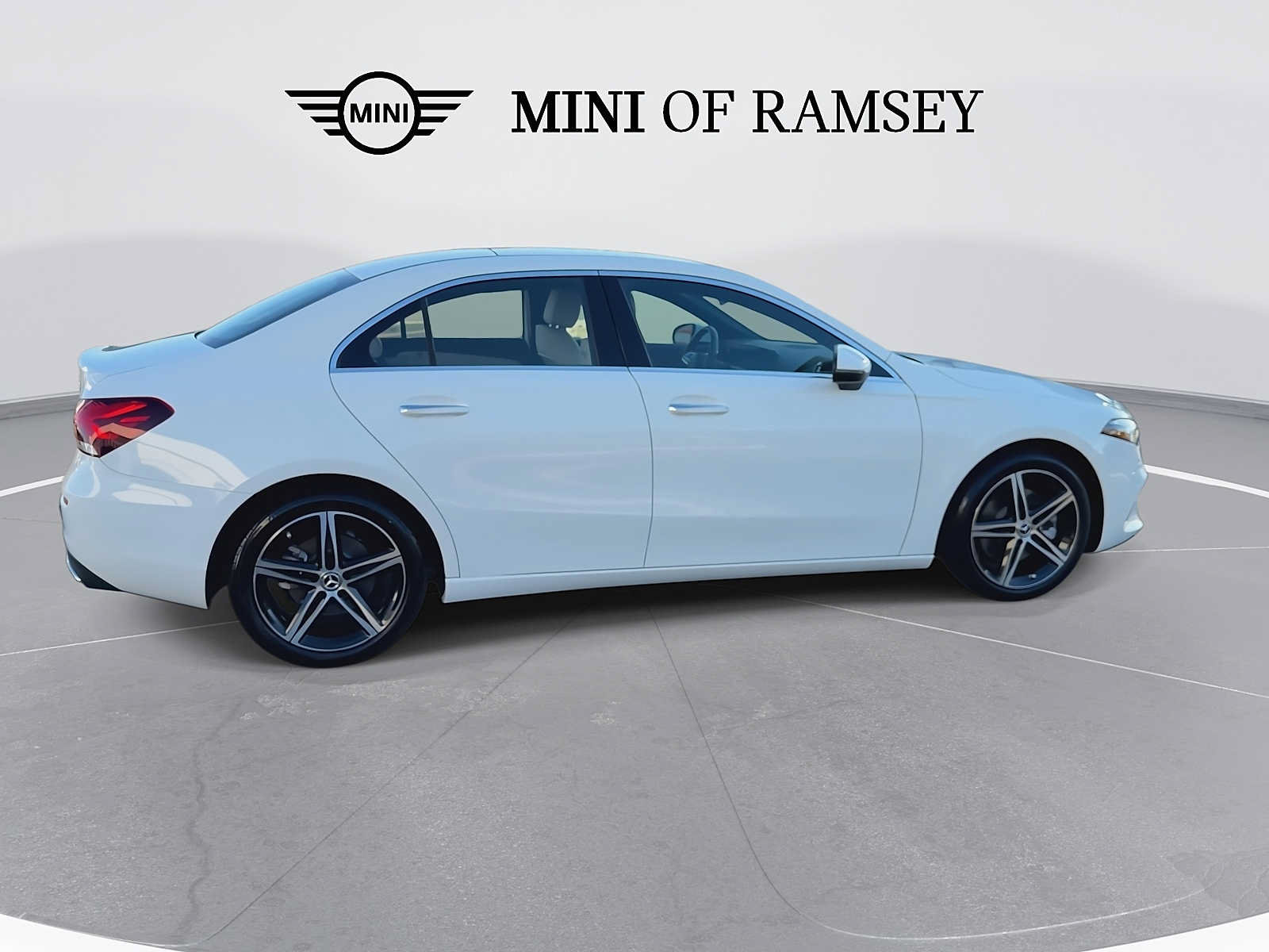 Used 2022 Mercedes-Benz A 220 4MATIC image 9