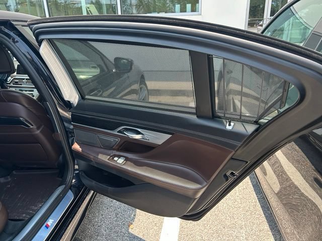 Used 2017 BMW 750i xDrive AWD/4WD image 13