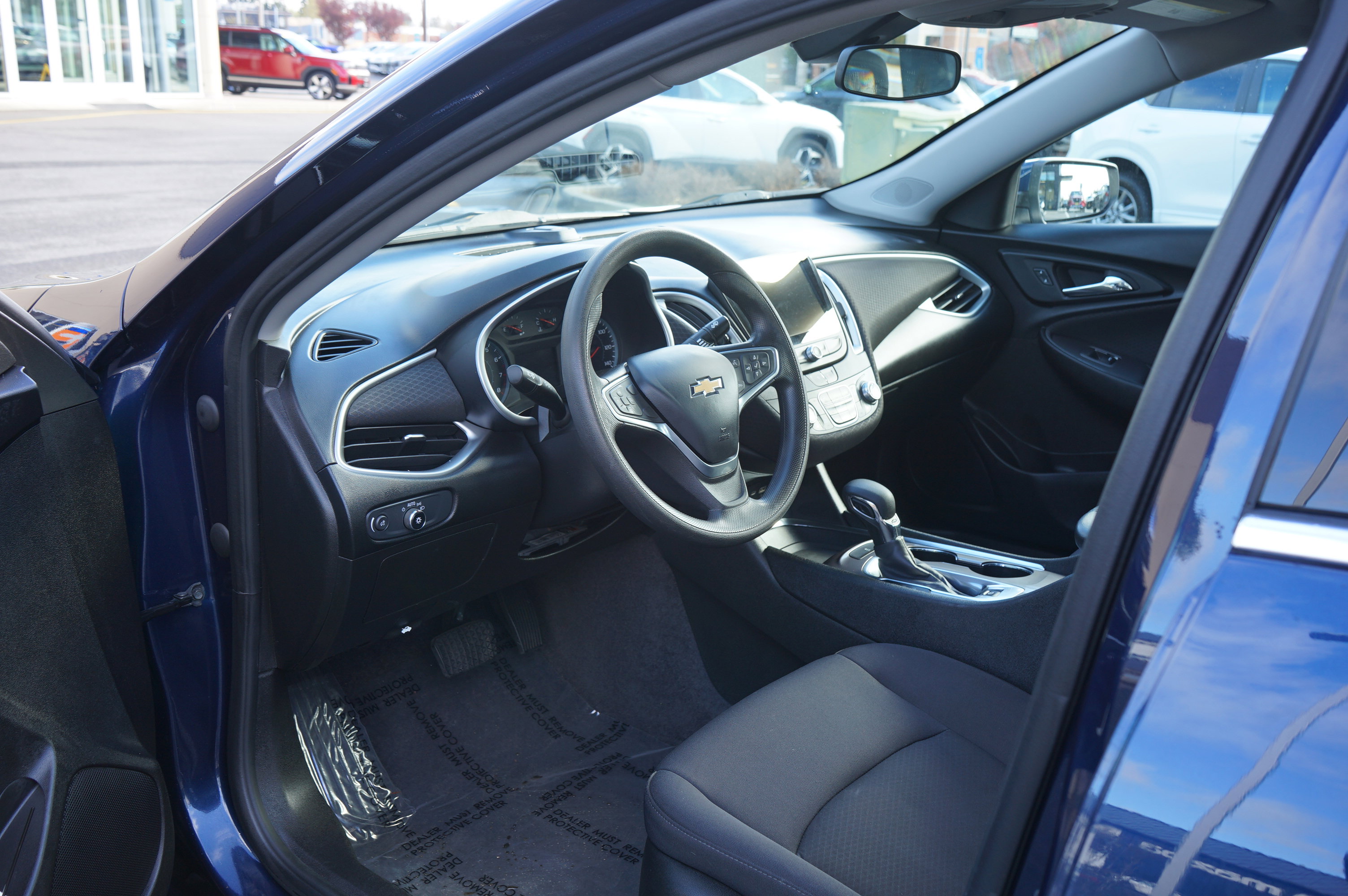 Used 2022 Chevrolet Malibu LT FWD image 15