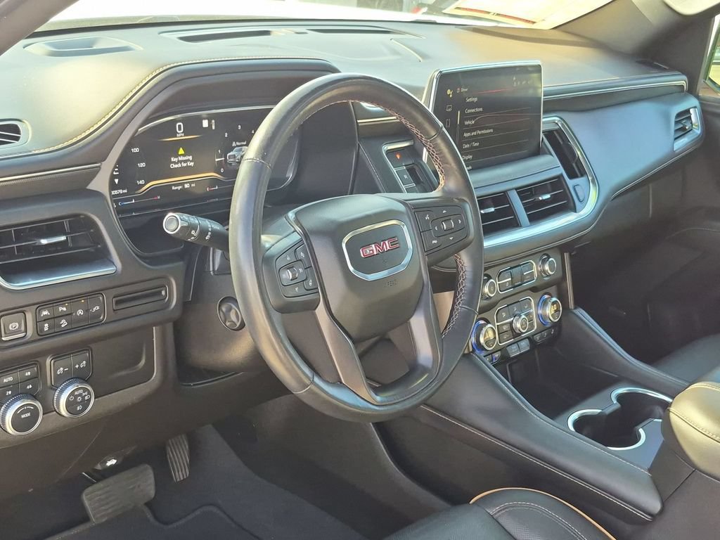 Used 2022 GMC Yukon XL AT4 AWD/4WD image 2