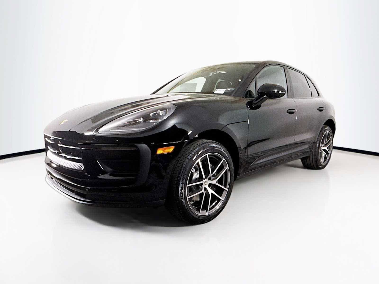 New 2025 Porsche Macan AWD/4WD video 1