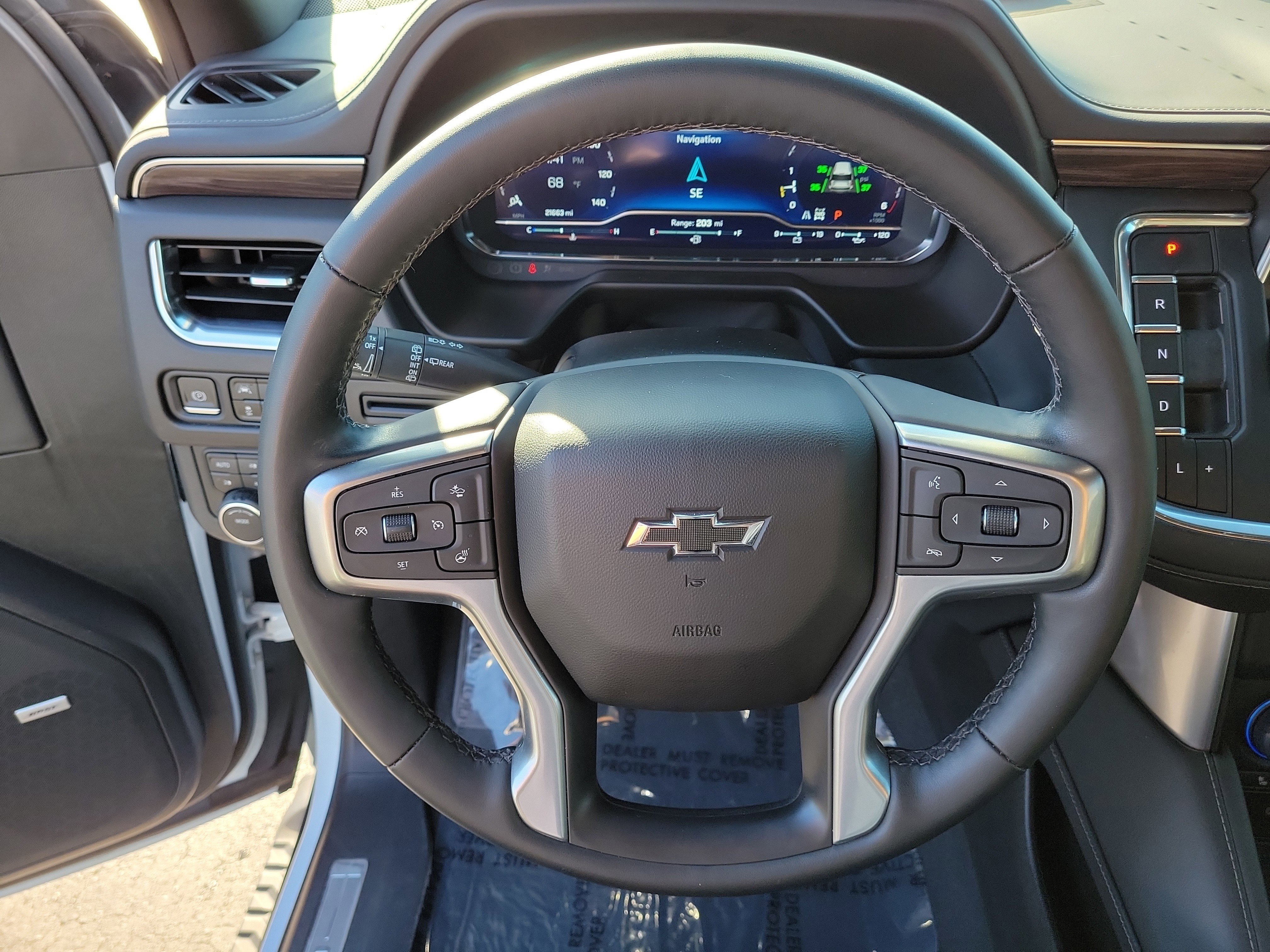 Used 2024 Chevrolet Tahoe Z71 w/ Luxury Package image 28