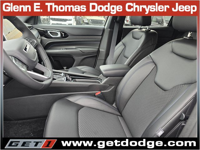 New 2026 Jeep Compass Latitude AWD/4WD image 9