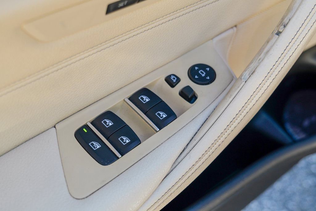 Used 2018 BMW 540i xDrive image 17