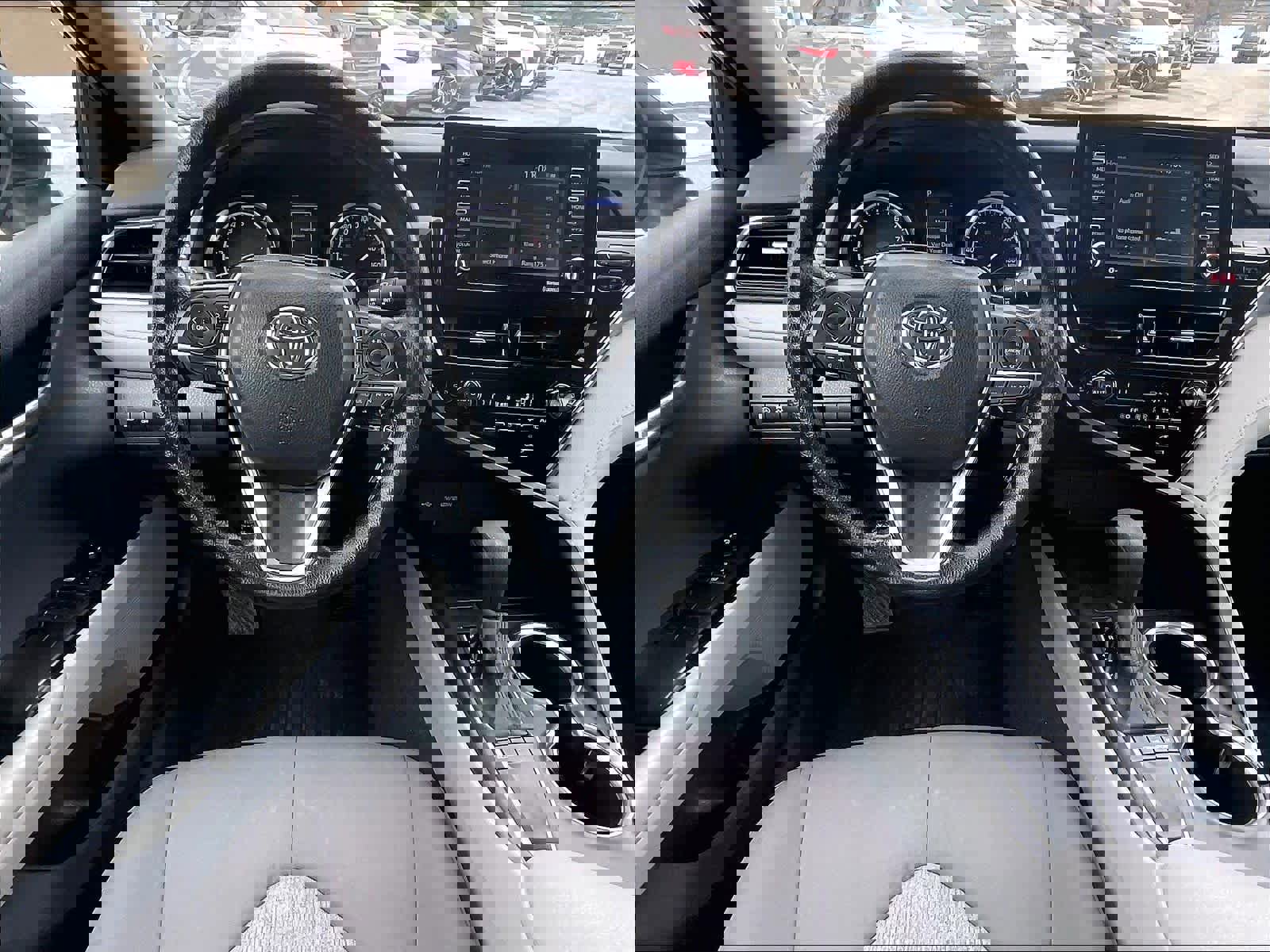 Used 2022 Toyota Camry LE image 17