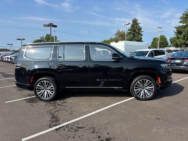 Used 2022 Jeep Grand Wagoneer Series III AWD/4WD image 31