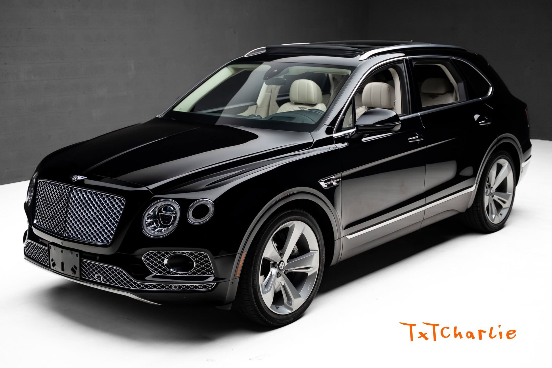 Used 2018 Bentley Bentayga