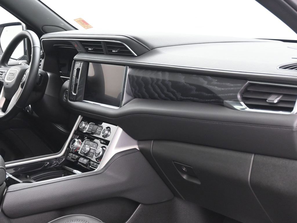 Used 2023 GMC Yukon Denali image 7