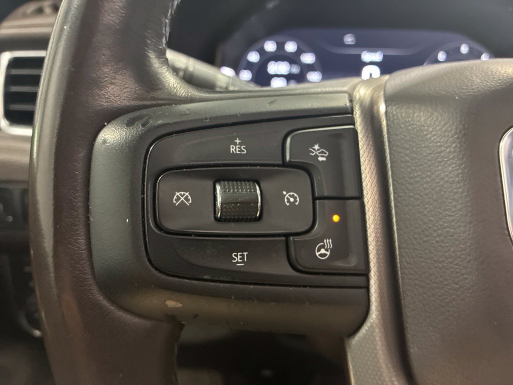 Used 2022 GMC Yukon Denali w/ Denali Premium Package AWD/4WD image 22