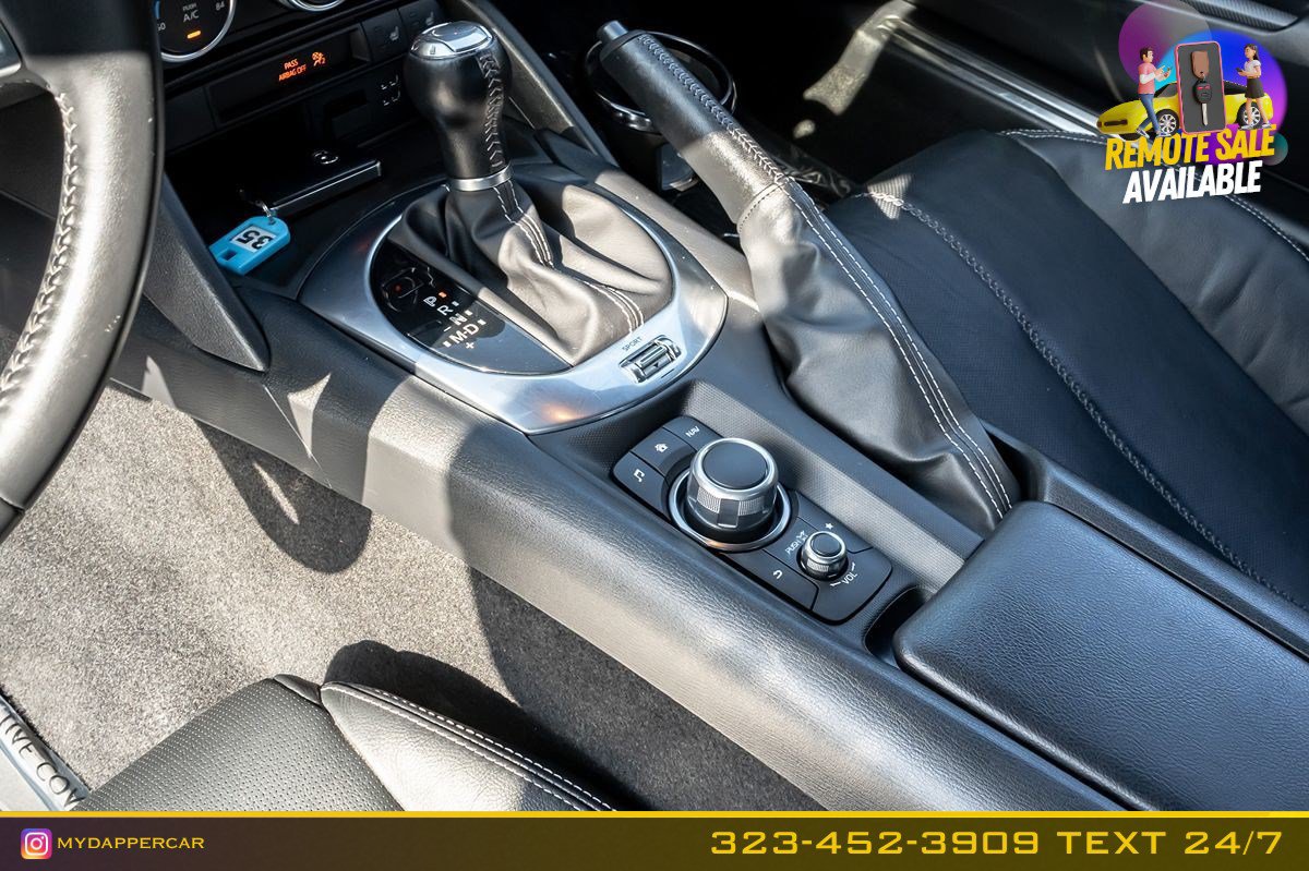 Used 2022 MAZDA MX-5 Miata Grand Touring w/ Weather Package RWD image 22
