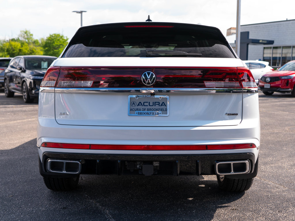 Used 2026 Volkswagen Atlas Cross Sport SEL Premium R-Line AWD/4WD image 10
